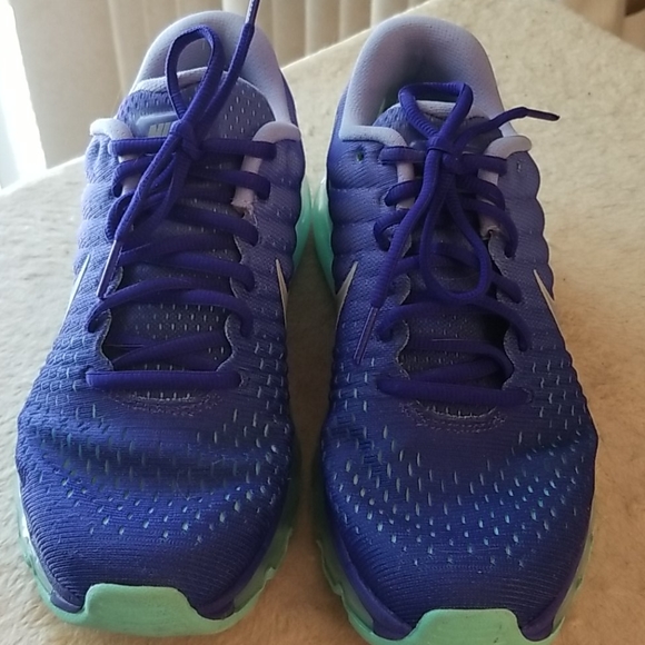 nike rainbow air max lady runners